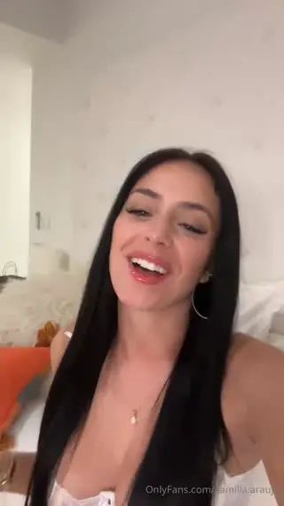 camilla-araujo-posing-boobs-lingerie